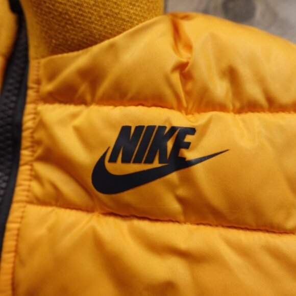 Nike Reversible Puffer Jacket – Toddler 3T - Picture 2 of 11